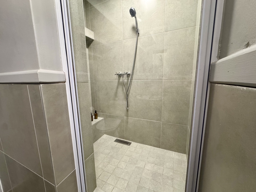 To Let 1 Bedroom Property for Rent in Burgundy Estate Western Cape